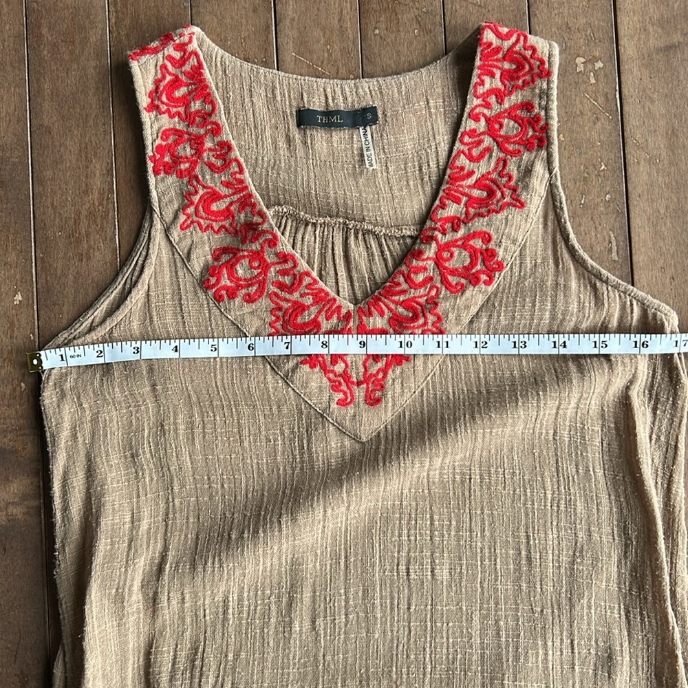 THML Sleeveless Gauze Embroidered Top Size Small - Picture 5 of 8